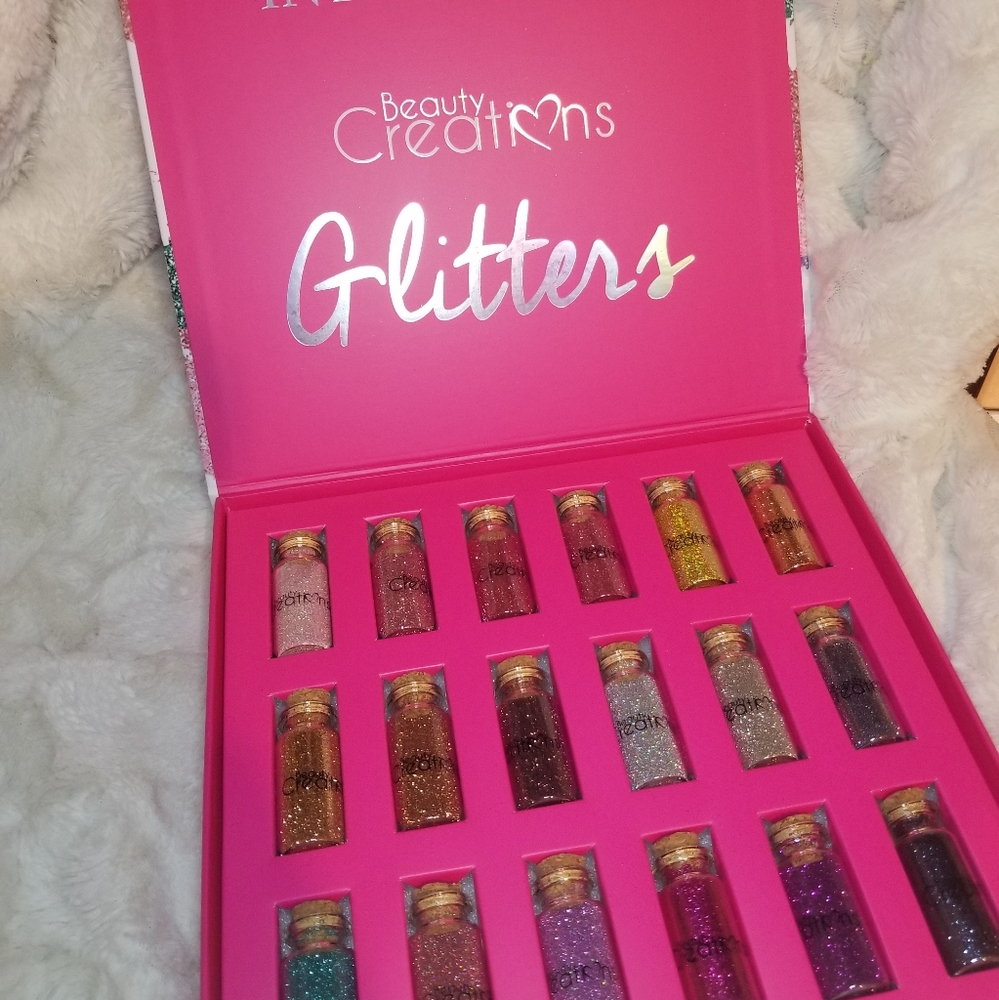 18 pc glitter